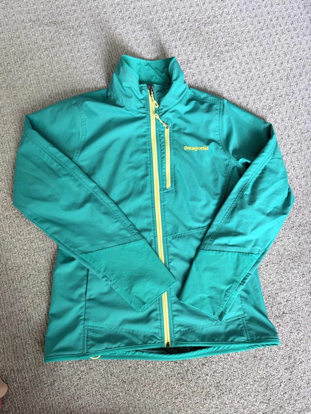 Patagonia Womens All Free Jacket Size M Emerald green Full Zip water repellent